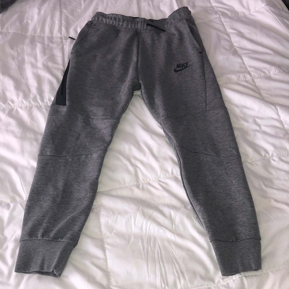 nike joggers